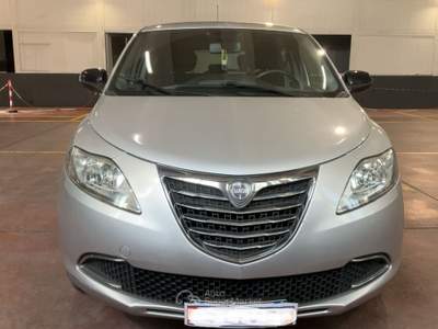 Lancia Ypsilon AUTO CON POCHI KM VALIDA ANCHE PER NEOPATENTATI usata CALCINAIA