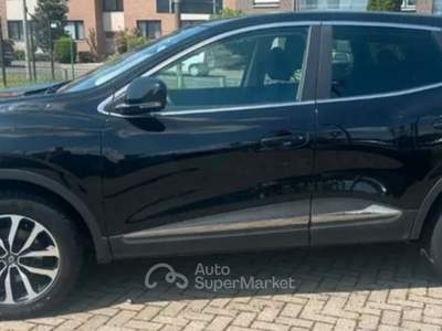 Renault Kadjar 4 pneumatici nuovi, 55000km anno 05/2022... Cambio automatico... usata Frosinone