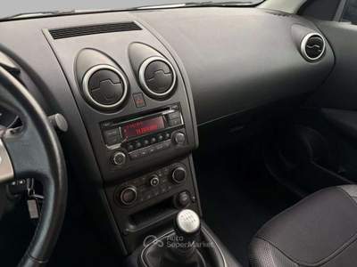 Nissan Qashqai 1.5 dCi DPF Tekna Argento usata Roncadelle