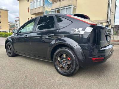 Ford Focus Focus 5p 1.6 tdci Ikon 90cv BUONA Nero usata Santa Croce sull'Arno
