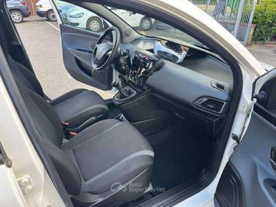 Lancia Ypsilon Ypsilon III 2015 1.2 Silver 69cv COME NUOVA Bianco usata Santa Croce sull'Arno