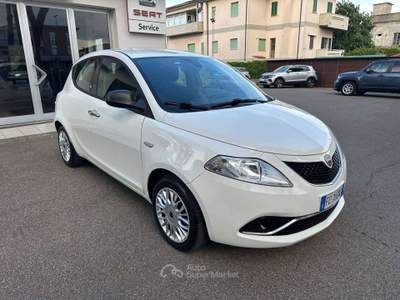 Lancia Ypsilon Ypsilon III 2015 1.2 Silver 69cv COME NUOVA Bianco usata Santa Croce sull'Arno