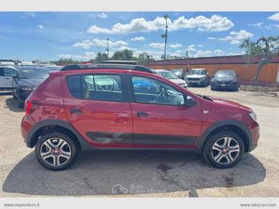 Dacia Sandero SANDERO STEPWAY TECHROAD 0.9 TCe GPL 90CV Rosso usata Bari