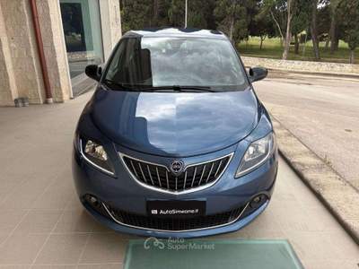 Lancia Ypsilon 1.0 FireFly 5 porte S&S Hybrid Gold 5 posti. Blu/Azzurro usata Carovigno