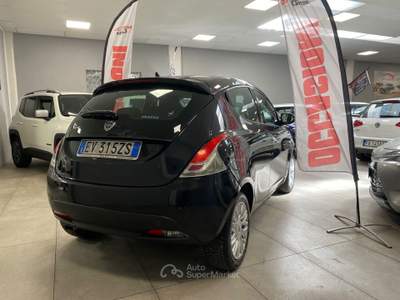 Lancia Ypsilon 5 porte S&S Silver Nero usata Prato