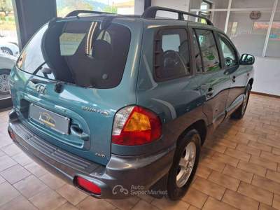Hyundai Santa Fe 2.0 crdi 4WD Premium*AUTOMATIC Verde usata Carvico