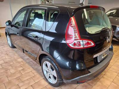 Renault Scénic X-Mod 1.5 dci Luxe 110cv Nero usata Carvico