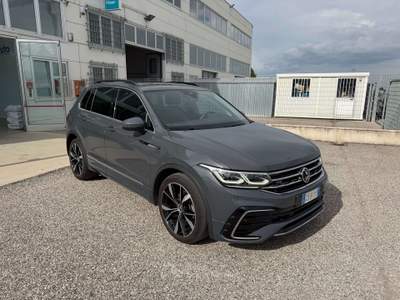 Volkswagen Tiguan Tiguan II 2.0 tdi R-Line 4motion 150cv dsg Grigio usata Ferrara