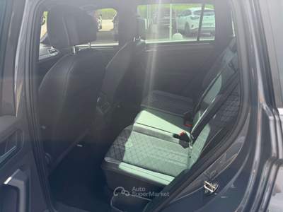 Volkswagen Tiguan Tiguan II 2.0 tdi R-Line 4motion 150cv dsg Grigio usata Ferrara