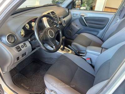 Toyota RAV4 5p 2.0 vvt-i 16v auto Grigio usata Carvico