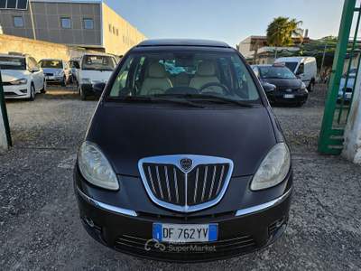 Lancia Musa 16V Platino EURO 4 Nero usata Andria