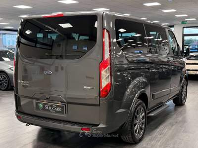 Ford Tourneo Custom Tourneo Custom 320 2.0 Ecoblue Mhev Grigio usata Gaglianico