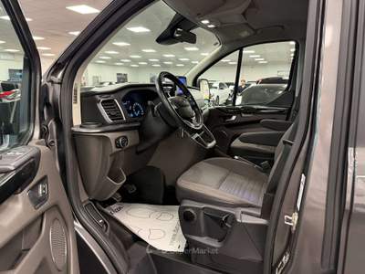 Ford Tourneo Custom Tourneo Custom 320 2.0 Ecoblue Mhev Grigio usata Gaglianico