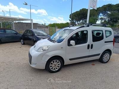 Fiat QUBO 75 CV MyLife motore un orologio Bianco usata Altamura