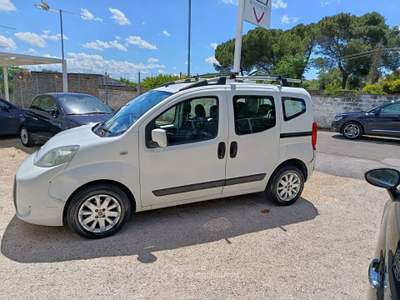 Fiat QUBO 75 CV MyLife motore un orologio Bianco usata Altamura