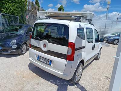 Fiat QUBO 75 CV MyLife motore un orologio Bianco usata Altamura