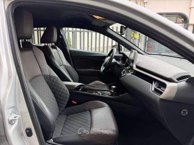 Toyota C-HR 1.8h Lounge 2wd e-cvt UNICO PROPRIETARIO BELLISSIMA Grigio usata Cesano Maderno