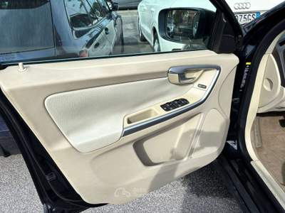 Volvo XC60 XC60 I 2008 2.4 d5 Momentum AWD Nero usata Castel Gandolfo