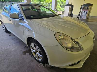 Alfa Romeo Giulietta Tenuta in box, meccanica perfetta, due proprietari Bianco usata Rodigo