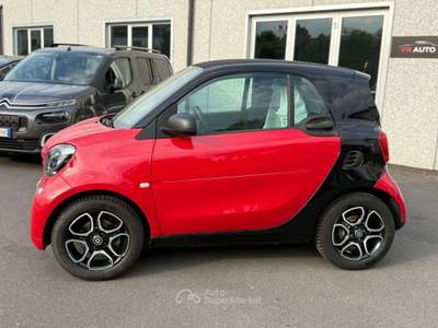 Smart ForTwo 1.0 Youngster 61cv NEOPATENTATI Rosso usata Verona