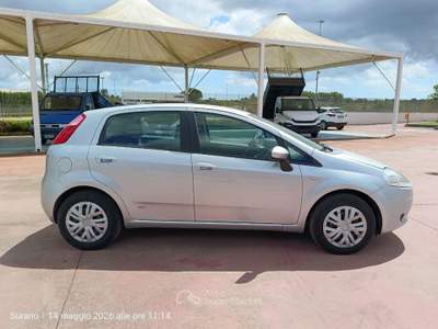 Fiat Grande Punto 1.3 MJT 75 CV 5 porte Grigio usata Surano