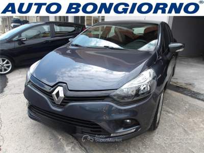 Renault Clio 5 Porte Clio 1.5 dci energy Zen 75cv usata Ribera