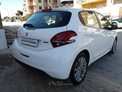 Peugeot 208 5 Porte 208 5p 1.2 puretech Allure 82c usata Ribera