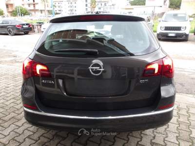 Opel Astra Sports Tourer 1.6 cdti (ecoflex) Cosmo usata Ribera
