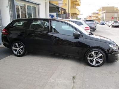 Peugeot 308 BlueHDi 100CV S&S SW Active usata Ribera