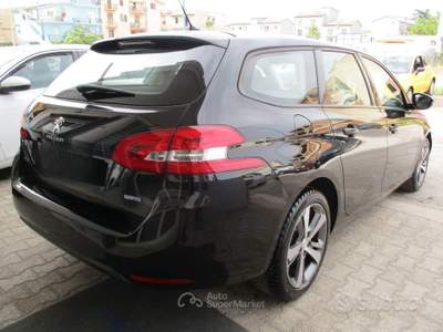 Peugeot 308 BlueHDi 100CV S&S SW Active usata Ribera