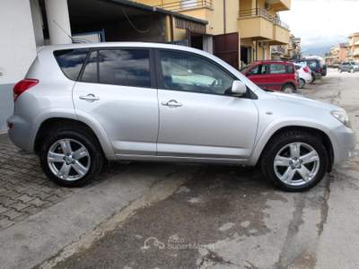 Toyota RAV4 RAV 4 RAV4 2.2 D-4D EXCUTIVE 177 CV usata Ribera