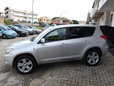 Toyota RAV4 RAV 4 RAV4 2.2 D-4D EXCUTIVE 177 CV usata Ribera