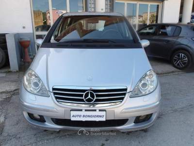Mercedes-Benz Classe A Mercedes A 200 CDI Elegance FL Berlina usata Ribera