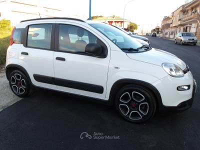 Fiat Panda firefly hybrid City Life s&s 70cv usata Ribera