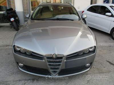 Alfa Romeo 159 JTDm 16v 150cv Distinctive SW usata Ribera