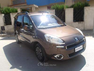 Peugeot Partner TEPEE 1.6 e-hdi Outdoor s&s 92cv usata Ribera