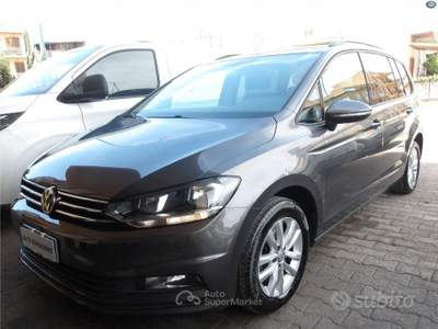 Volkswagen Touran Comfortline dsg usata Ribera