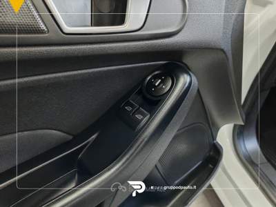 Ford Fiesta Fiesta 5p 1.4 Gpl 92cv Bianco usata Marano di Napoli
