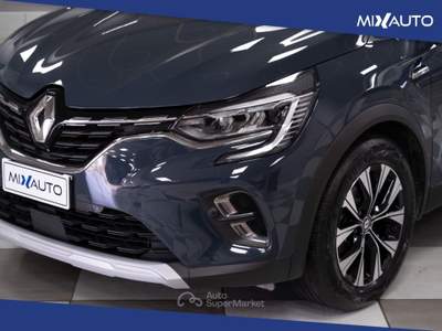 Renault Captur 1.6 E-Tech Full Hybrid Techno 145CV Auto Argento usata Latina