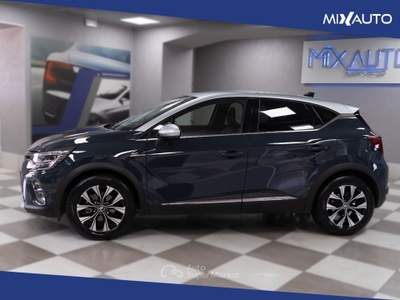 Renault Captur 1.6 E-Tech Full Hybrid Techno 145CV Auto Argento usata Latina