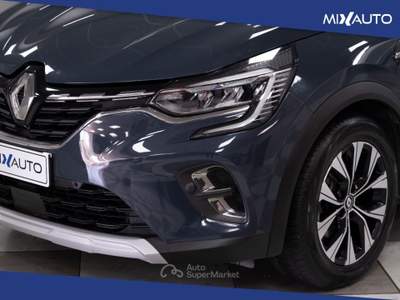 Renault Captur 1.6 E-Tech Full Hybrid Techno 145CV Auto Grigio usata Latina