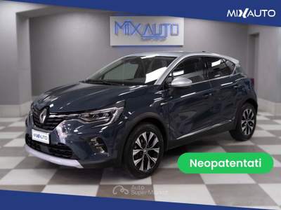 Renault Captur 1.6 E-Tech Full Hybrid Techno 145CV Auto Argento usata Latina