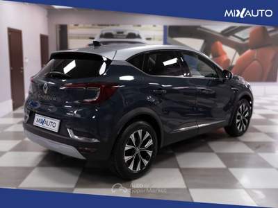 Renault Captur 1.6 E-Tech Full Hybrid Techno 145CV Auto Argento usata Latina