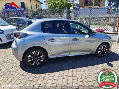 Peugeot 208 1.2 Hybrid 110CV Allure e-DCS6 Grigio usata Grottaferrata
