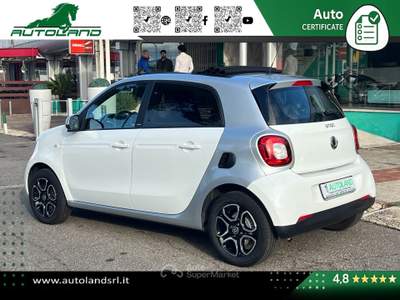 Smart ForFour 0.9 t Passion 90cv twinamic Cabrio Bianco usata Guidonia Montecello