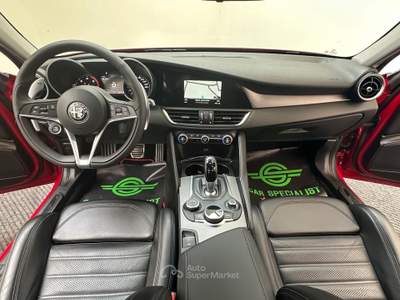 Alfa Romeo Giulia 2.2 t Veloce Q4 210cv awd LED|REAR|ACC|DNA|19' Rosso usata Como