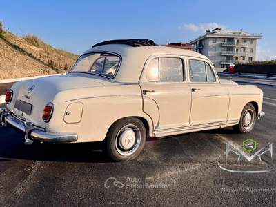 Mercedes-Benz 220 S S W180 Berlina, Tetto Webasto, Matching Numbers Bianco usata Roma