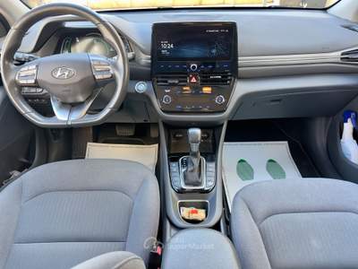 Hyundai Ioniq Plug-in Hybrid DCT Prime Blu/Azzurro usata Monopoli