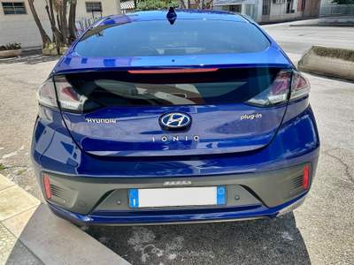 Hyundai Ioniq Plug-in Hybrid DCT Prime Blu/Azzurro usata Monopoli