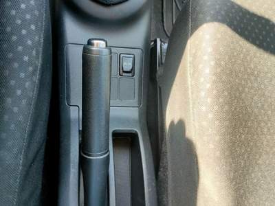 Toyota Yaris 5 porte Sol Argento usata Valenzano
